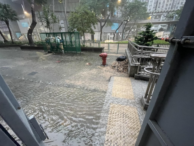 柴灣區(qū)內(nèi)多處水浸。