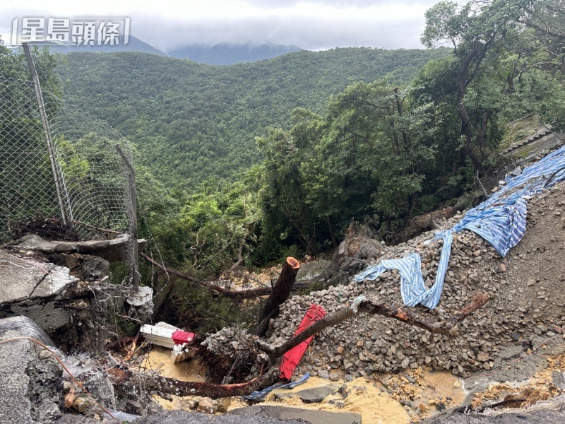 石澳道復(fù)修護(hù)土墻倒塌