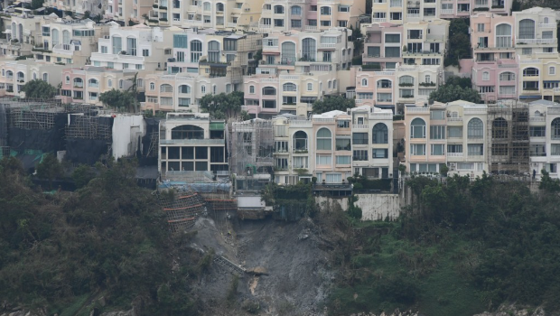 斜坡范圍的外露泥土已被噴漿。
