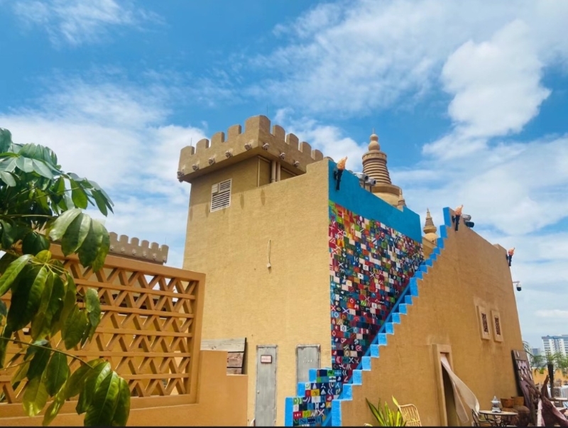 廣州好去處2023｜5. 大漠幻城　大漠主題餐廳據(jù)說(shuō)花費(fèi)2000多萬(wàn)，佔(zhàn)地面積9000平方米。（小紅書(shū)@小雪）