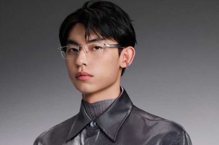 Eyewear 2戴上后可以無線聽歌及通話。