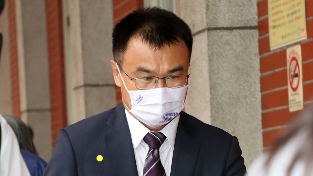 陳吉仲請(qǐng)辭