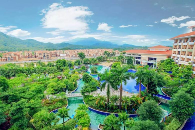 山泉灣溫泉城。