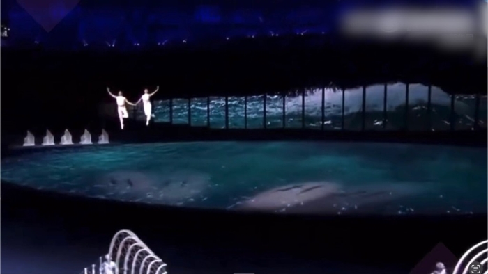 全球首創(chuàng)雙3D威也表演。