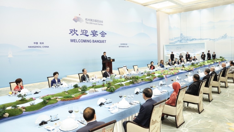 習近平和彭麗媛為出席杭州亞運開幕式的國際貴賓舉行歡迎宴會。新華社