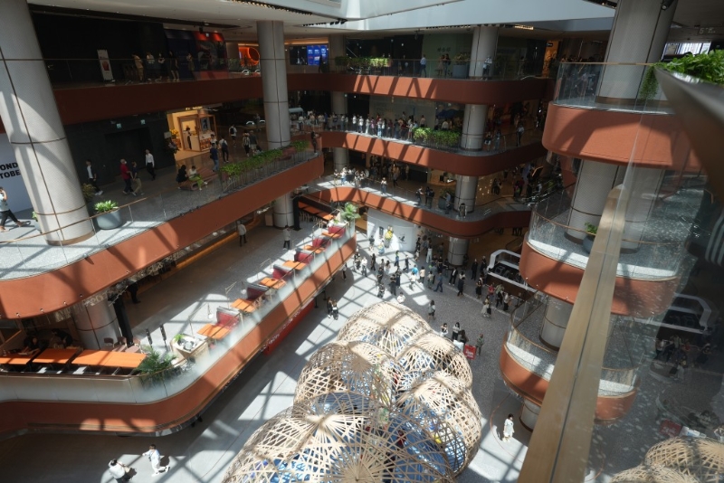 AIRSIDE占地極廣，自然采光，逛得舒適。 （現(xiàn)場實拍）