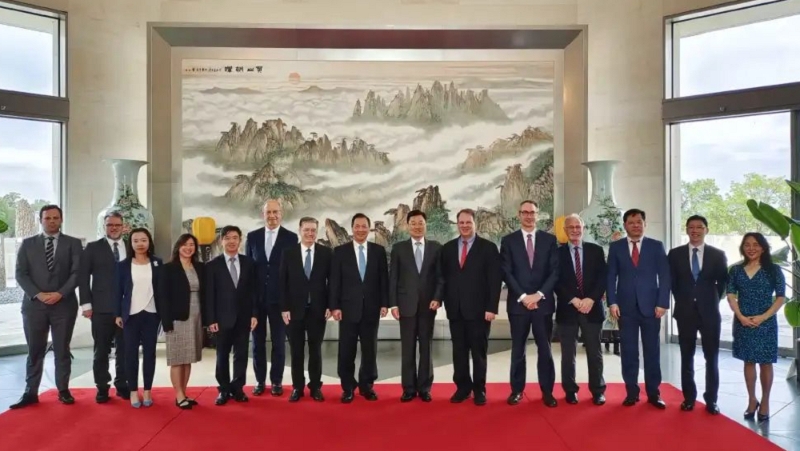 謝鋒日前會見上海美國商會代表團(tuán)。 中駐美大使館網(wǎng)站截圖