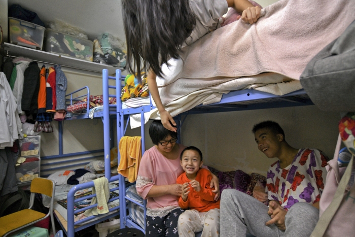 有傳會訂定措施讓育有兒童的劏房家庭加快改善居住環(huán)境。