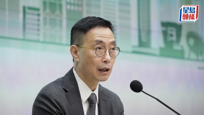 《施政報(bào)告》提出當(dāng)局會(huì)全力推動(dòng)文化創(chuàng)意產(chǎn)業(yè)發(fā)展，當(dāng)中包括成立文創(chuàng)產(chǎn)業(yè)發(fā)展處。