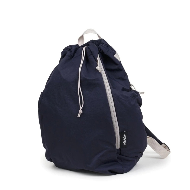 Rowan全天候背囊，$598，hellolulu，采用防水涂層的PET再生布料制作。