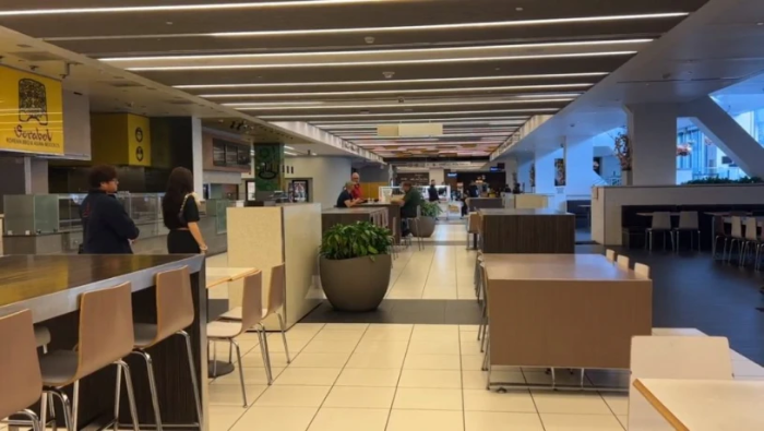 午餐民眾不多。