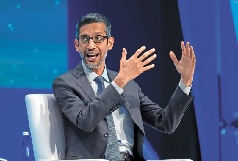 谷歌執(zhí)行長(zhǎng)皮蔡出席CEO峰會(huì)。