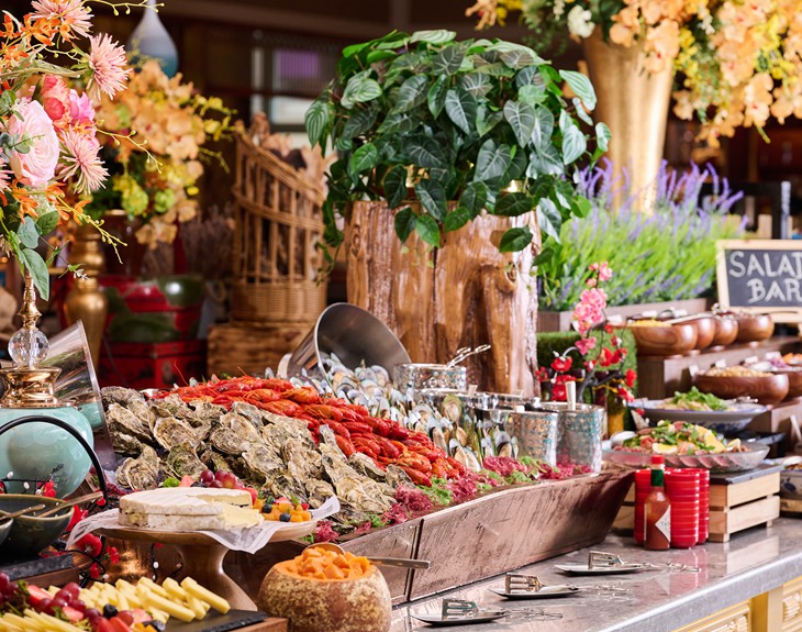 位于澳門(mén)巴黎人酒店的巴黎人自助餐，一向以多種類美食聞名。