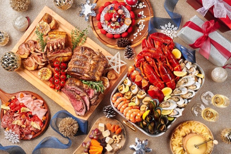 澳門(mén)麗思卡爾頓酒店“麗思咖啡廳”曾被《米芝蓮指南香港澳門(mén)》評(píng)定為 “米芝蓮入選餐廳”，出名質(zhì)素高。