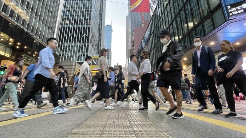 強(qiáng)積金11月料升逾4%，打工仔人人賺萬元，全年有望正數(shù)，惟中港股續(xù)跑輸