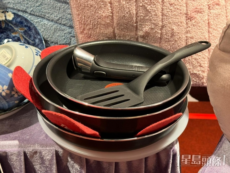 特福聯(lián)名因?yàn)殪`巧疊疊6件套裝$584.9（原價(jià)$1169）