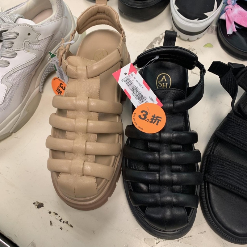 時尚皮鞋（圖片來源：Harbour City Bazaar）。