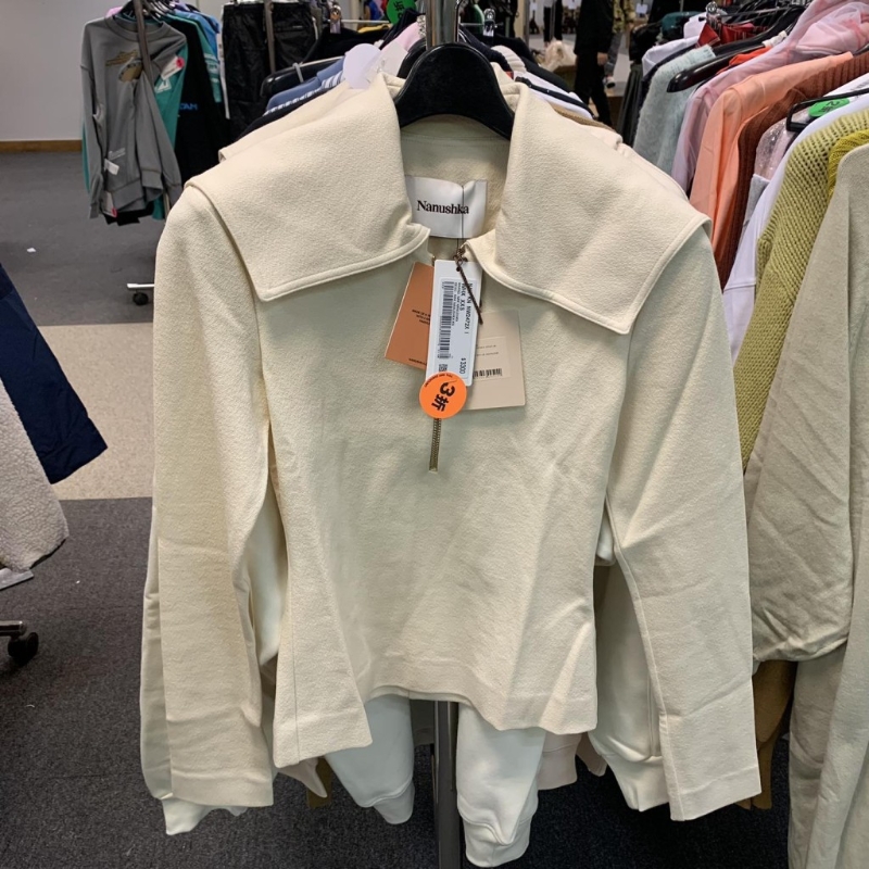 衛(wèi)衣（圖片來源：Harbour City Bazaar）1