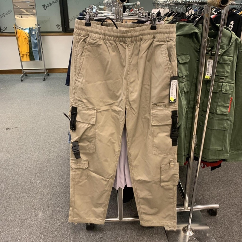 長褲（圖片來源：Harbour City Bazaar）2