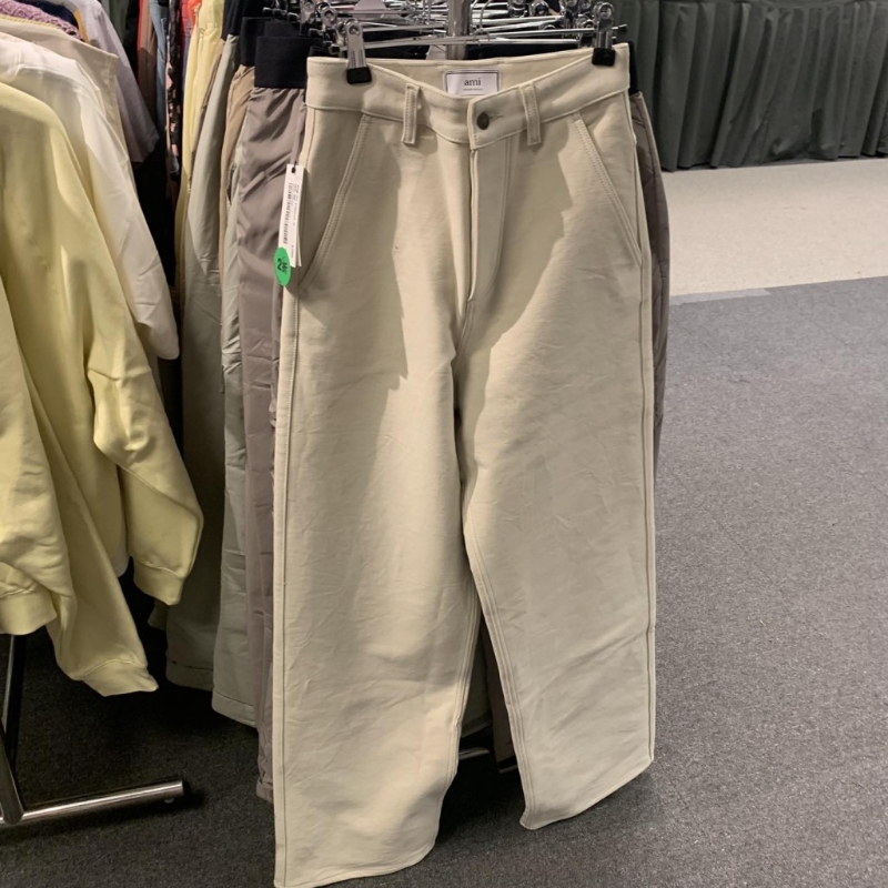 長褲（圖片來源：Harbour City Bazaar）1