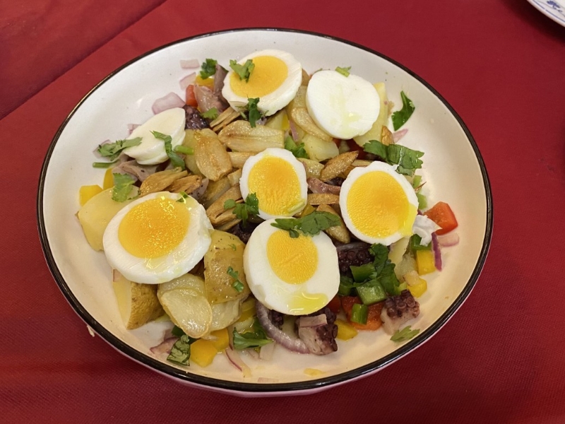 八爪魚(yú)沙律