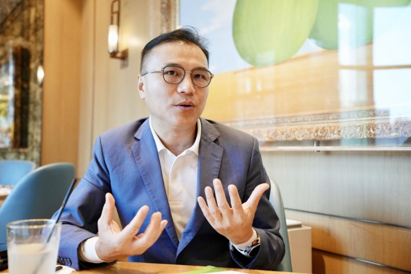 上屆區(qū)選馮家亮僅敗民主黨鄭麗瓊110票。