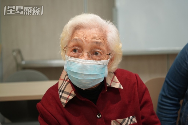 96歲的歐陽婆婆稱投票是履行公民責(zé)任。