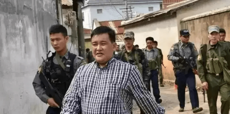 白家大兒子白應(yīng)能。