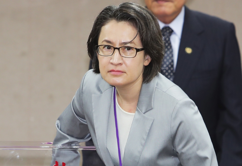 國民黨再攻民進黨副領(lǐng)導(dǎo)人候選人蕭美琴國籍爭議，賴清德競總辦公室發(fā)言人陳世凱11日再次強調(diào)，蕭美琴已多次向外界澄清，自己從未放棄過臺灣籍，早在2002年宣誓就任“立委”時，就已取得戶籍與身分證。