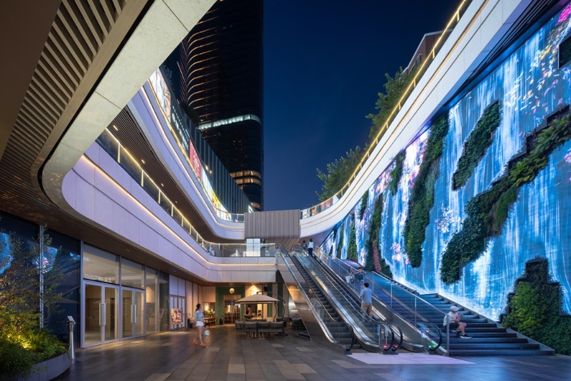 擁有3萬(wàn)㎡、囊括超2000種特殊植物的城市最大植物花園。