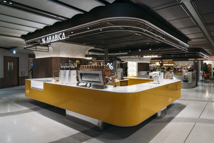 精品咖啡品牌 %Arabica 首度以全新形象進(jìn)駐。