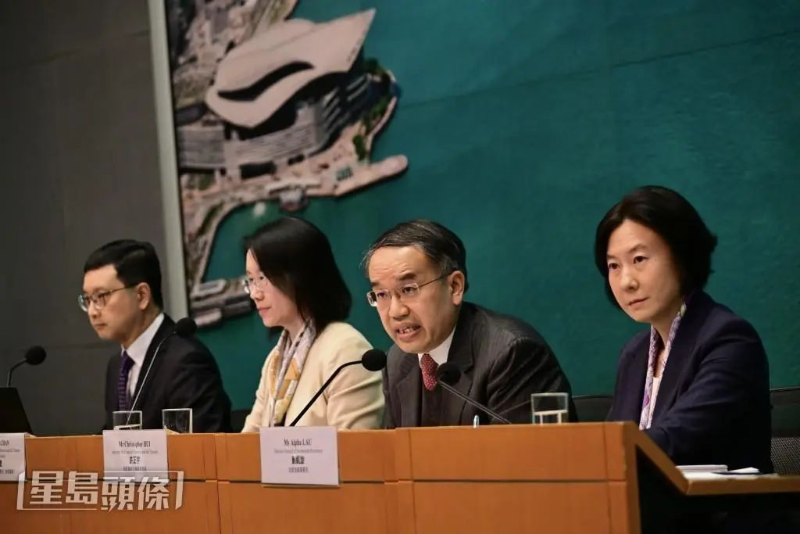 許正宇估計每年有4000人透過計劃申請來港，帶來1200億元新資金。