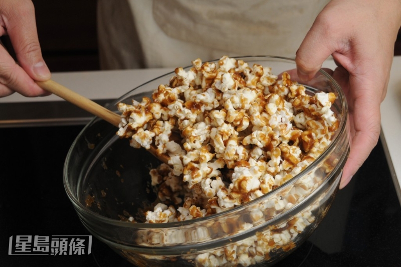 脆焦糖果仁爆谷香濃脆口。