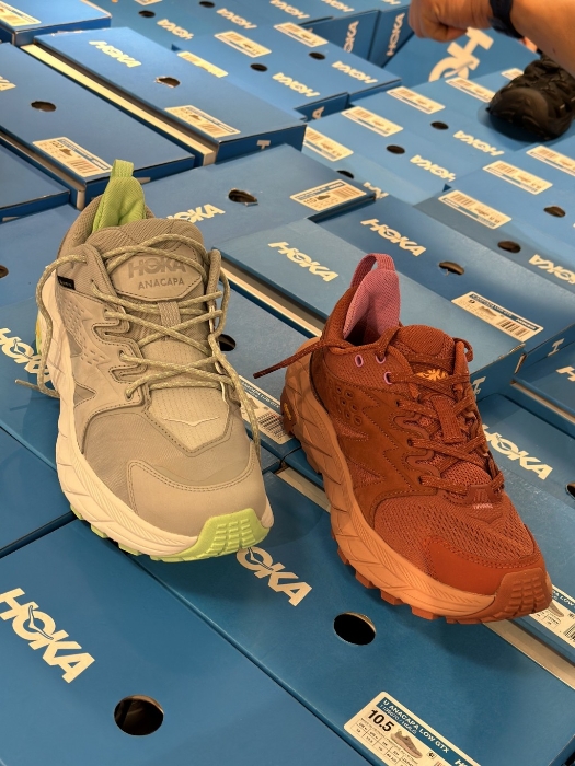 HOKA跑鞋 行山鞋款式。