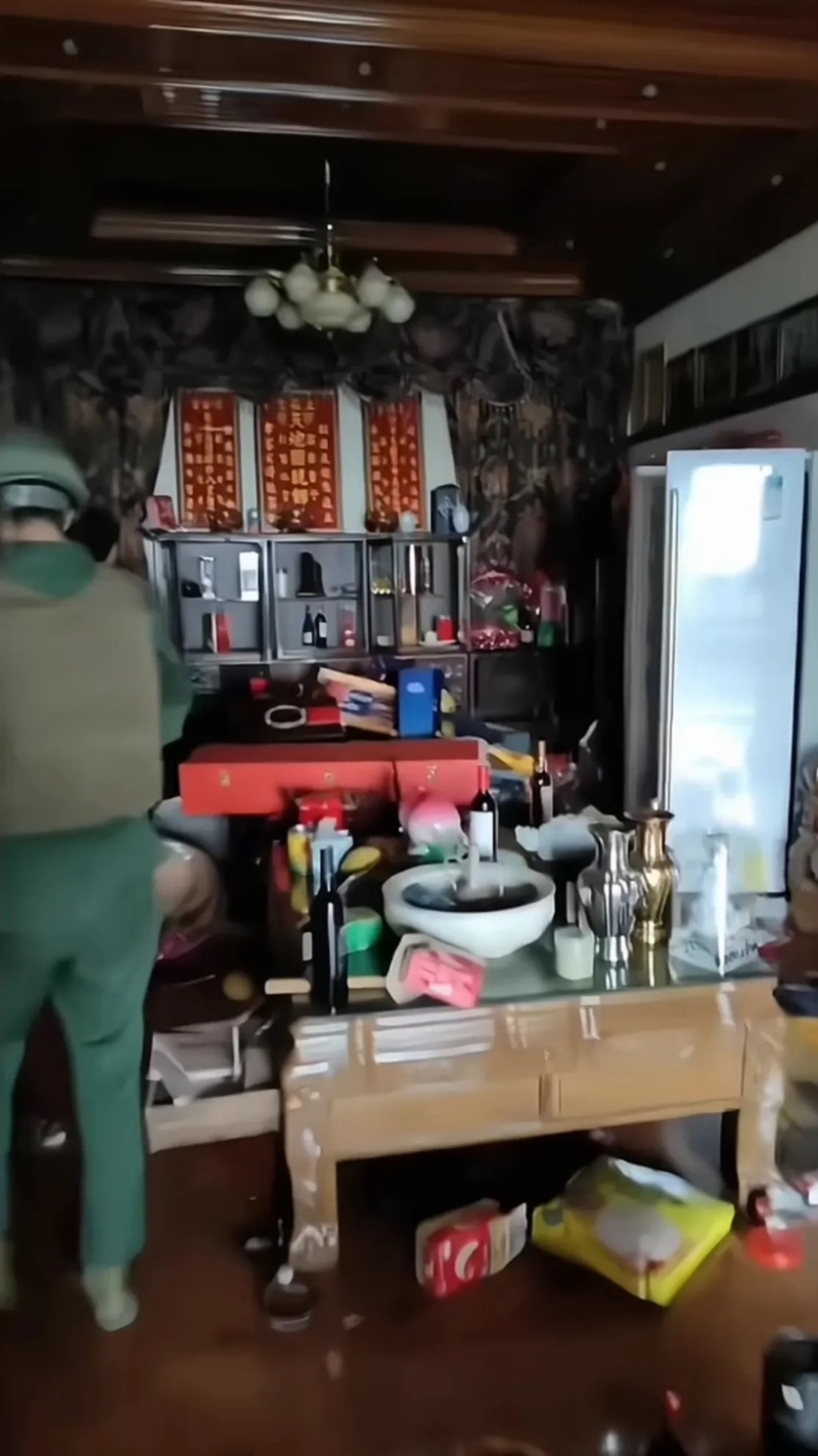 果敢軍攻入白家老宅 。