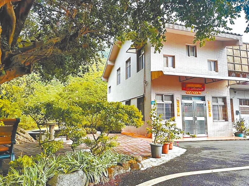 賴清德老家違建風(fēng)波延燒，曾被爆出有憲兵24小時(shí)站崗。