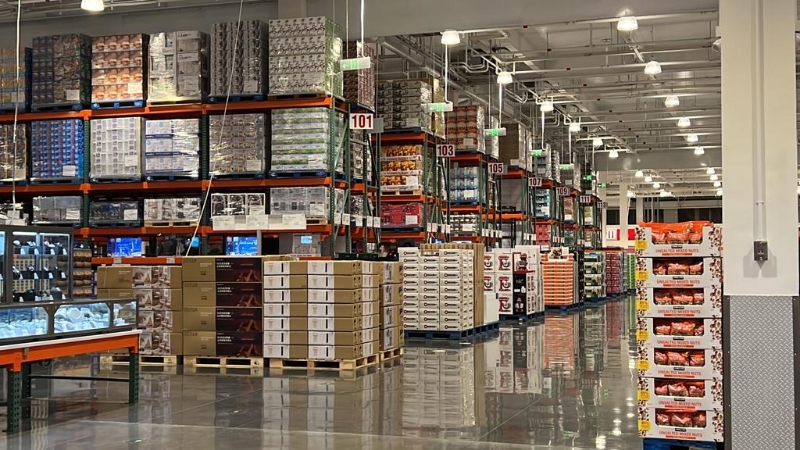 貨品種類繁多。