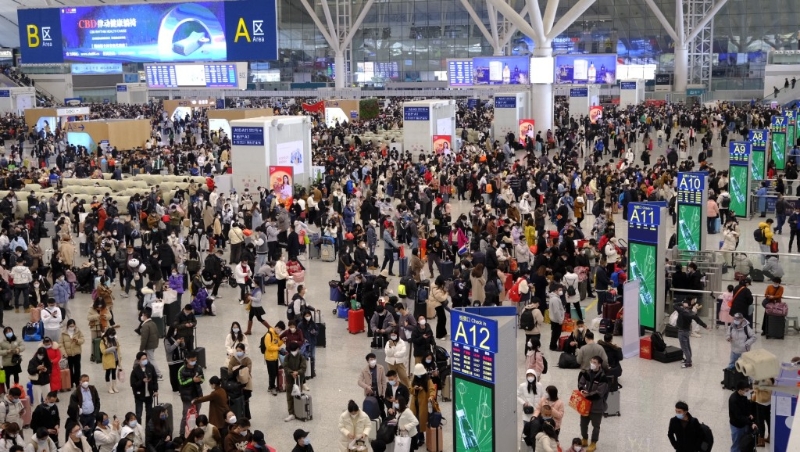 今年春運(yùn)預(yù)計(jì)民航將接送旅客8000萬(wàn)人次。