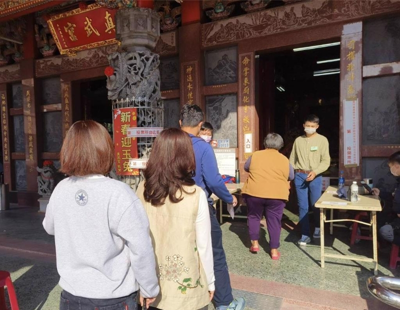 今天是2024大選投開(kāi)票日，民眾紛紛踴躍投票。