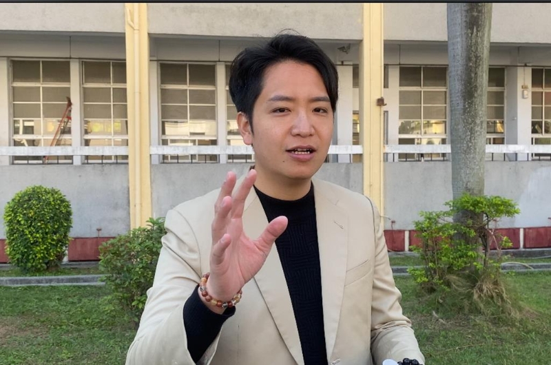 2024年大選13日投開票，臺中立委六選區(qū)國民黨候選人羅廷瑋競總在晚間6時許自行宣布當選。