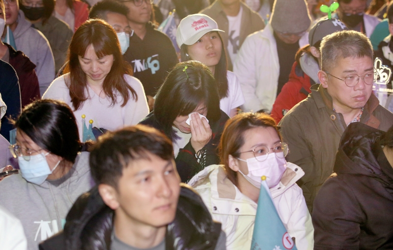 眾人的心情也隨之沉重