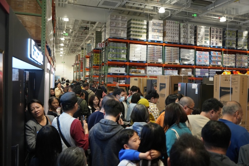 記者直擊Costco現(xiàn)場(chǎng)。3