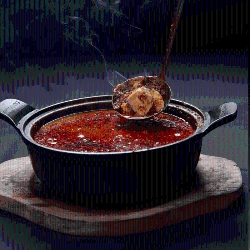 Chef Noom的招牌菜，失傳200年的秘方冬陰功。