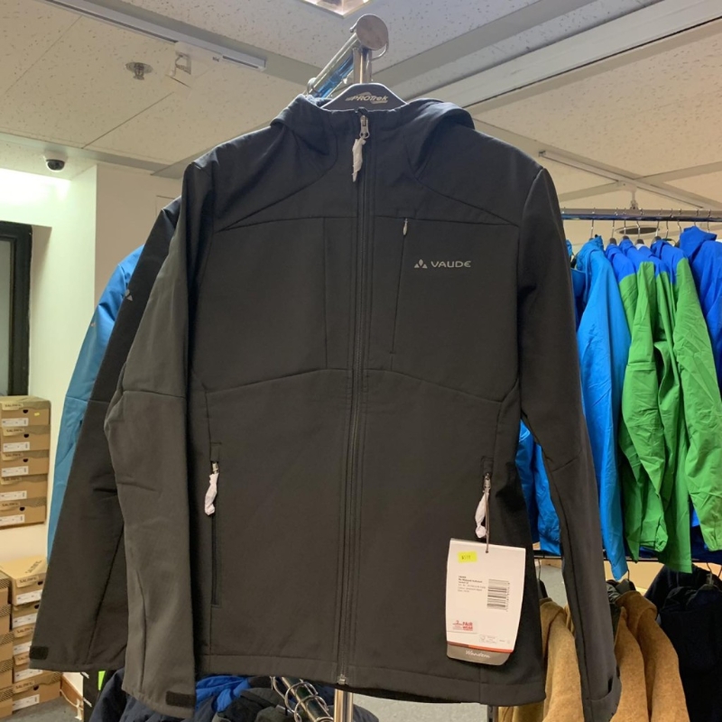 全場戶外運(yùn)動(dòng)服裝買2送1