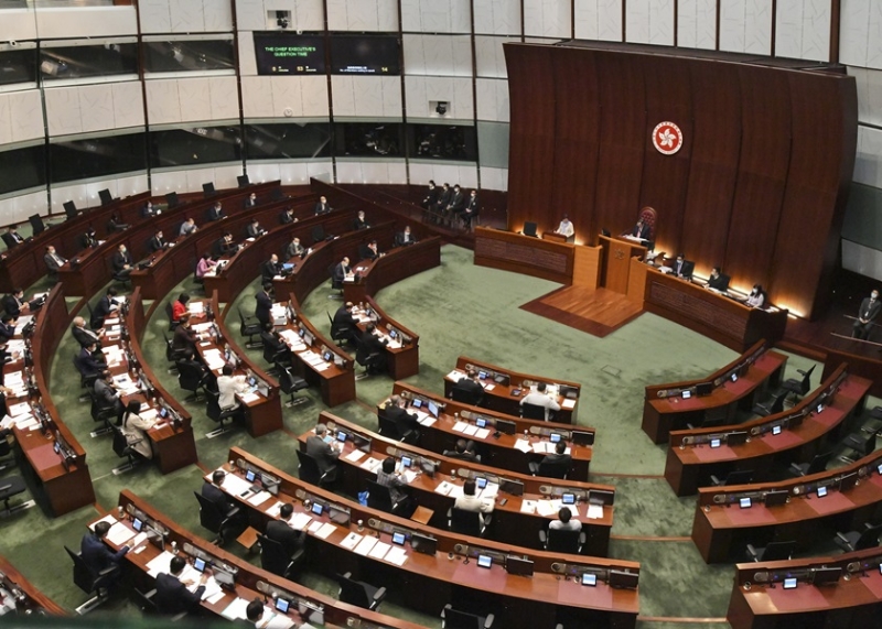 財政司司長陳茂波在上午11時到立法會宣讀。資料圖片