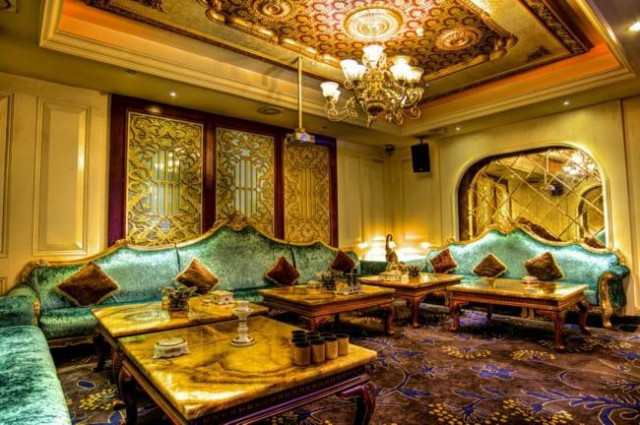 “天上人間”的大包廂