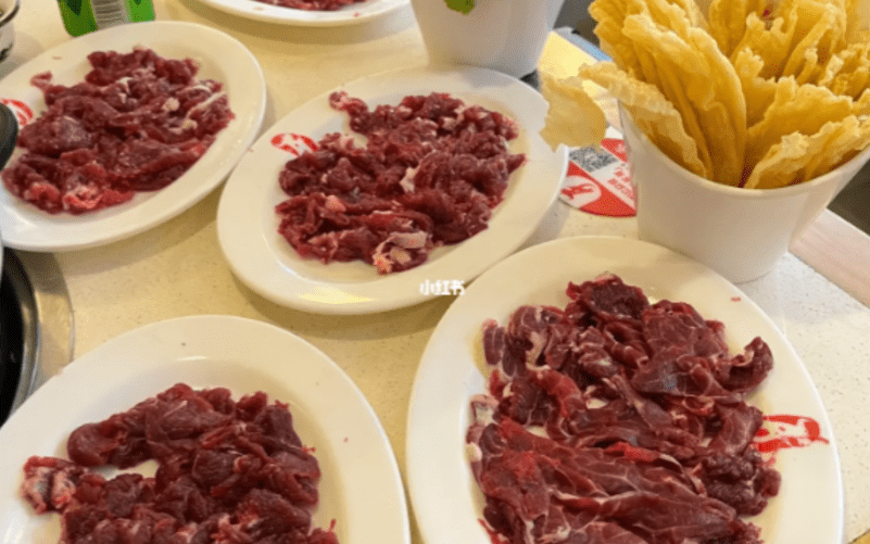 中龍興泰現(xiàn)宰鮮牛肉火鍋 中龍興泰現(xiàn)宰鮮牛肉火鍋