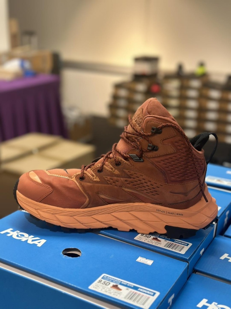 HOKA、The North Face鞋款