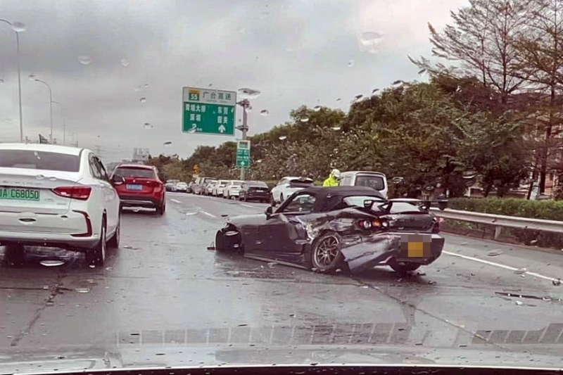 辣跑損毀嚴重。