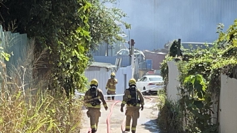 消防2喉2煙帽隊(duì)撲救